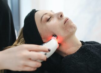 5 Benefits To Red Light Therapy