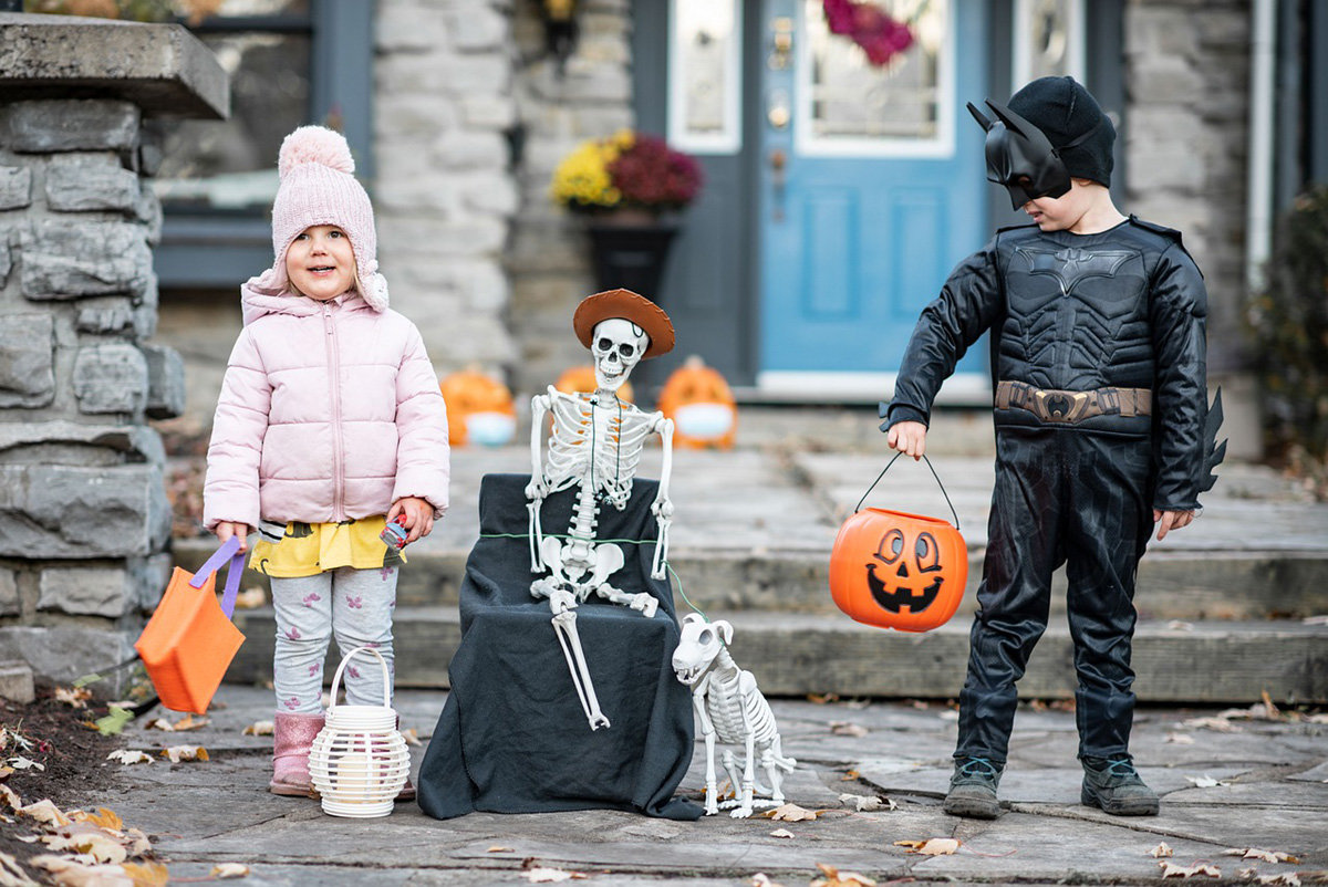 50+ Cute Baby-Wearing Halloween Costumes 2022  Baby halloween costumes,  Cool halloween costumes, Halloween costumes for kids