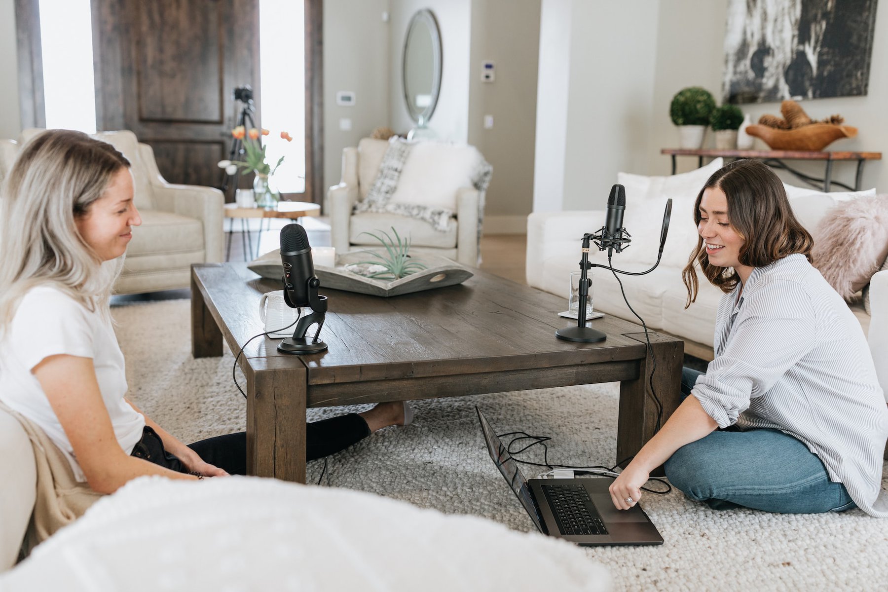 16 Of The Best Podcasts For Christian Moms