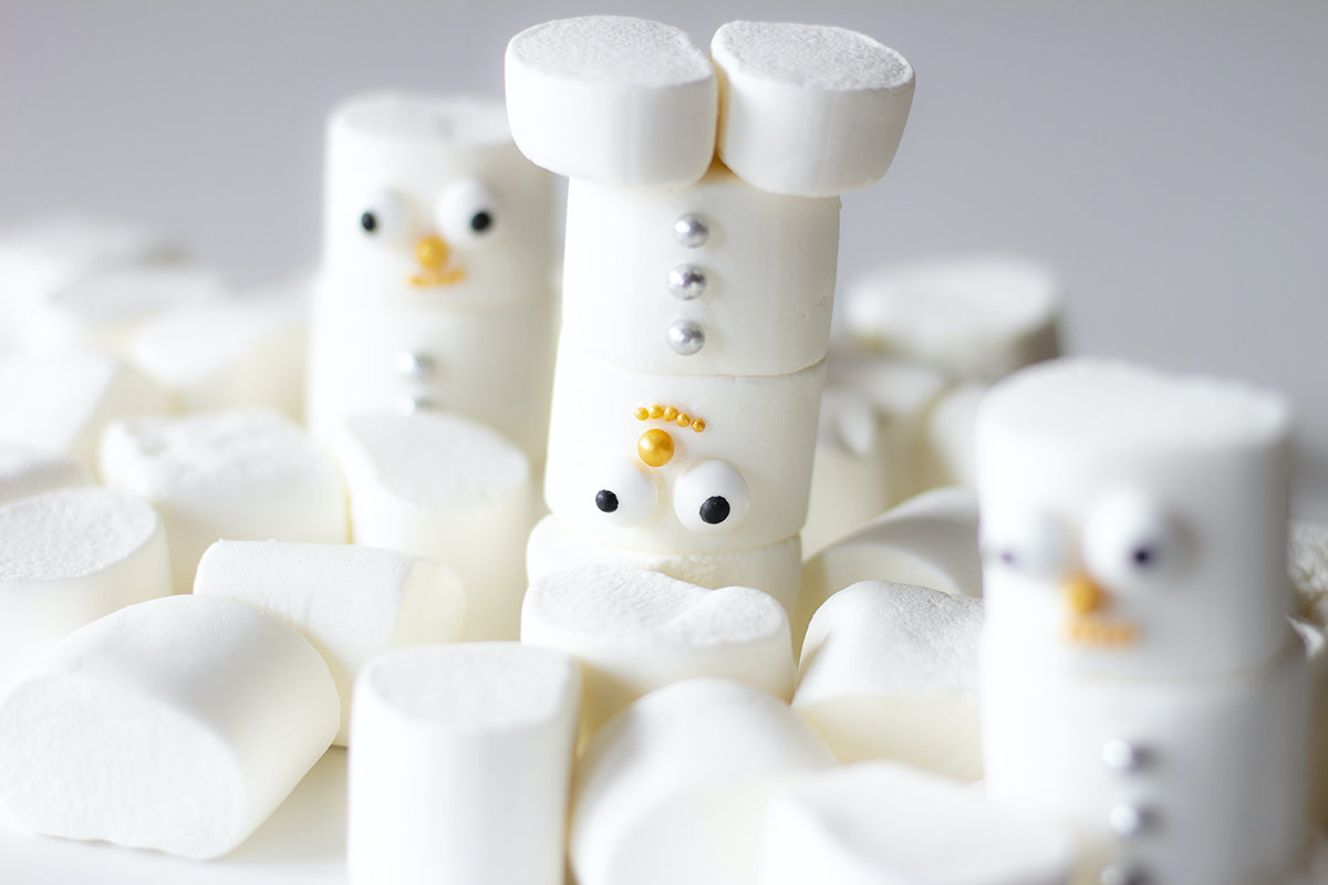 Create 11 Marshmallow Desserts To Satisfy Your Holiday Sweet Tooth