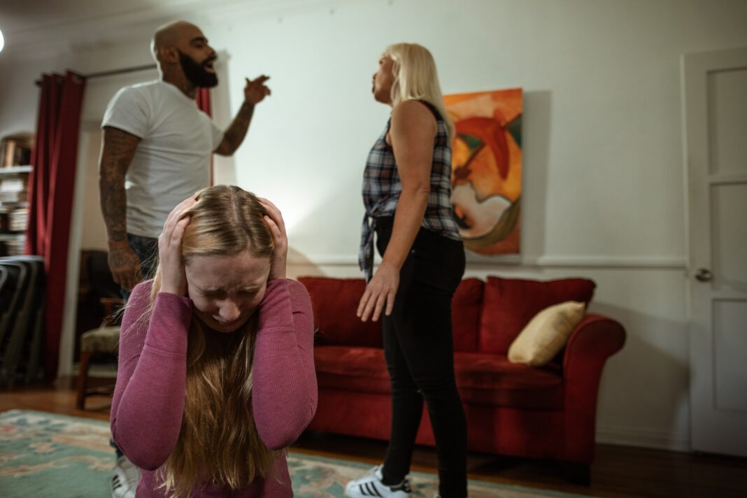 Financial Infidelity: The 4 Signs & How To Get Help Financial Infidelity: The 4 Signs & How To Get Help