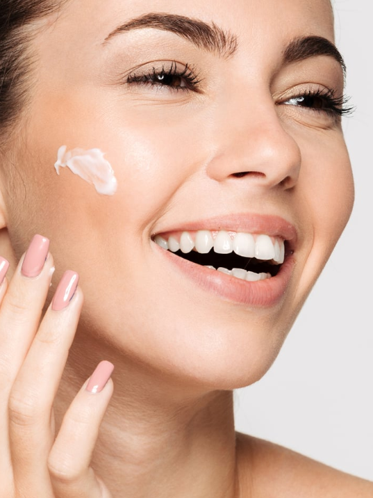 Top 22 Natural Skin Care Products & Tools To Sculpt & Beautify Aging Skin
