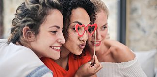 Daily Mom Parent Portal Galentines Day Feature