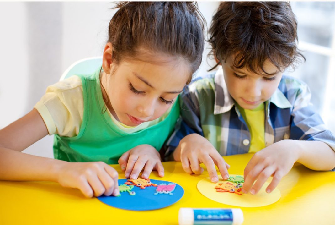11 Creative Dr. Seuss Crafts Ignite Imaginations Making Learning To Read So Much Fun 11 Creative Dr. Seuss Crafts Ignite Imaginations Making Learning To Read So Much Fun
