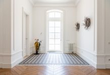 9 Astonishing Entry Decoration Ideas to Transform Your Foyer & Create a Functional Entryway Pexels Max Rahubovskiy 8143680