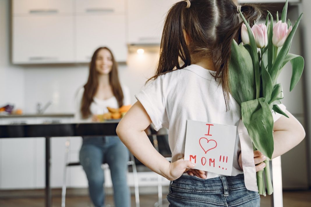 20 Inexpensive Mother's Day Gifts That Won't Break The Bank