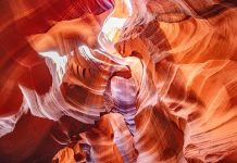 Worldschooling with the Wild Bradburys: Visiting Antelope Canyon Antelope 4