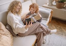 Daily Mom Parent Portal Thoughtful Gifts For Mothers Day Feature