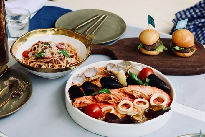 Eat Healthy On Vacation With 4 Easy Tips