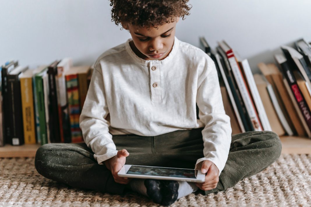 ​​getting Kids To Read More For Fun—7 Tempting Ideas!