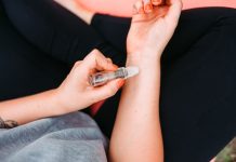 Essential Oils for Skin Irritations: 3 Steps to Calm Skin daily mom parent portal essential oils for skin irritation