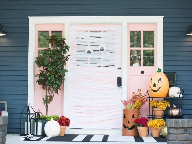daily mom parent portal spooky halloween decorations