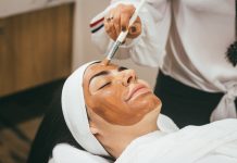 Skincare 101: Your Ultimate Skincare Guide For All Types Of Skin daily mom parent portal skincare 101 feature