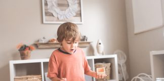 organize a playroom