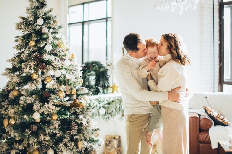 31 Easy Holiday Gift Ideas For The Whole Family