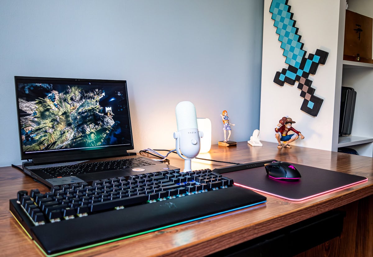The Best High Tech Gifts And Gadgets For Christmas {2024} 14 Daily Mom, Magazine For Families
