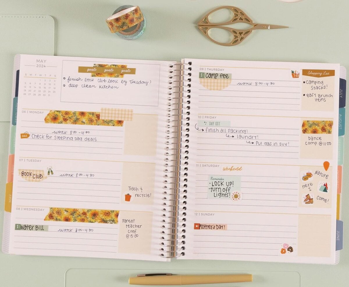 Daily-Mom-Parent-Portal-Plum-Paper