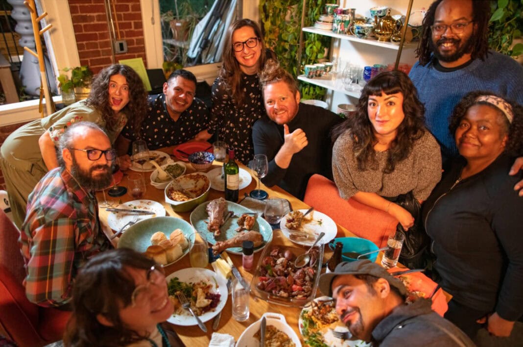 daily-mom-parent-portal-friendsgiving