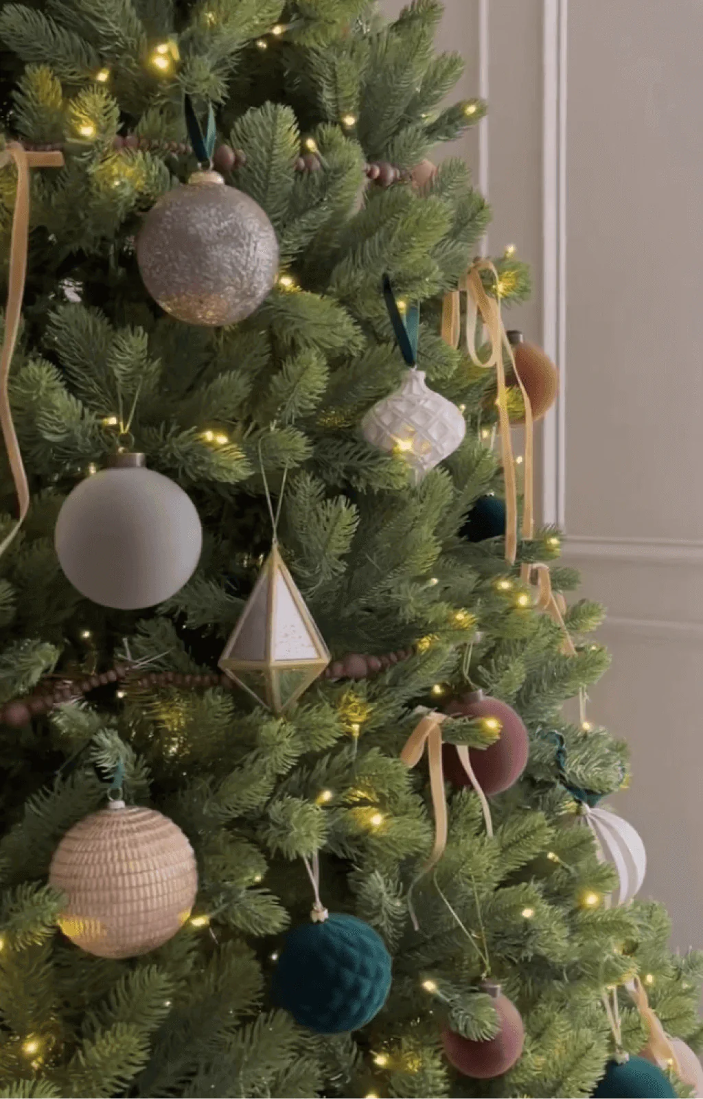 Celebrate The Season With Our Favorite Christmas Finds {2024} 2 Daily Mom, Magazine For Families