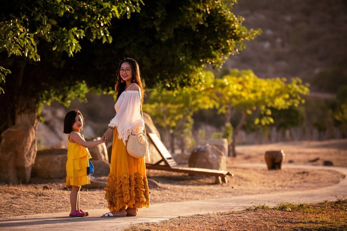 50 Meaningful Ways To Connect With Your Daughter: How To Build Your Bond 7 Daily Mom, Magazine For Families