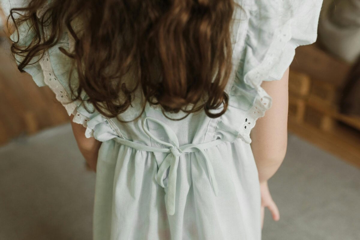 Ideas On How To Style Bow Outfits: Your Ultimate Guide To Nailing The Trend 7 Daily Mom, Magazine For Families