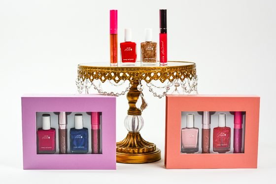 The Best Holiday Gifts For Teenage Boys And Girls {2024} 62 Daily Mom, Magazine For Families