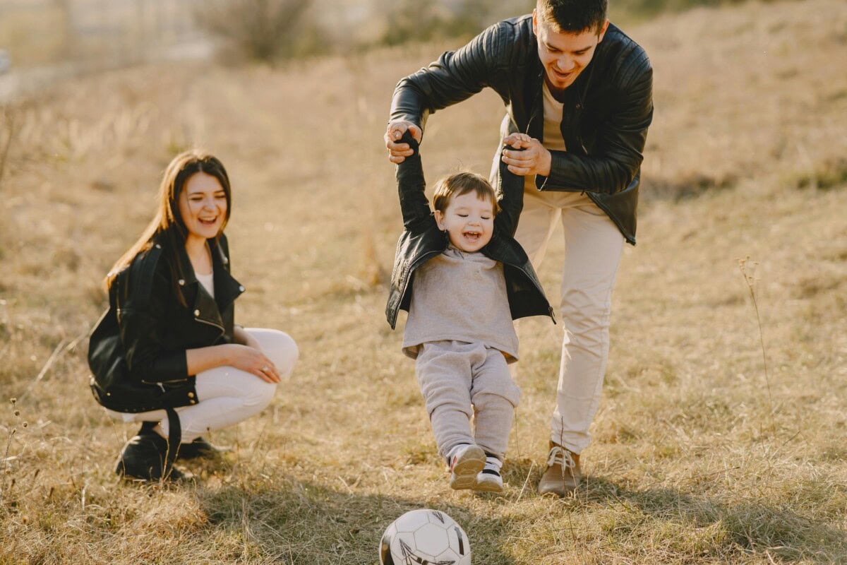 The Ultimate Mom Vs Dad Parenting Style Guide: Hilarious Differences Between Parent Approaches 1 Daily Mom, Magazine For Families