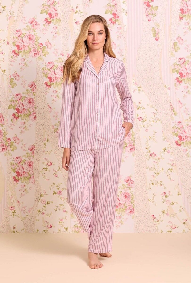 Great Valentine Gifts For Her: Find The Best Romantic Gifts For The Special Lady In Your Life 39 Daily Mom, Magazine for Families Great Valentine Gifts For Her: Find The Best Romantic Gifts For The Special Lady In Your Life 39 Daily Mom, Magazine For Families