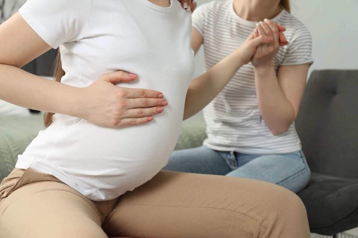 Doula Vs. Midwife: 3 Key Differences Between A Midwife And A Doula'S Role In Birth 3 Daily Mom, Magazine For Families