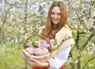 Adults Easter Basket: The Best Easter Gift Ideas That Every Grown-Up Wants daily mom parent portal adults easter basket feature