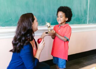The Best Thank You Gifts For Teachers To Show Your Appreciation