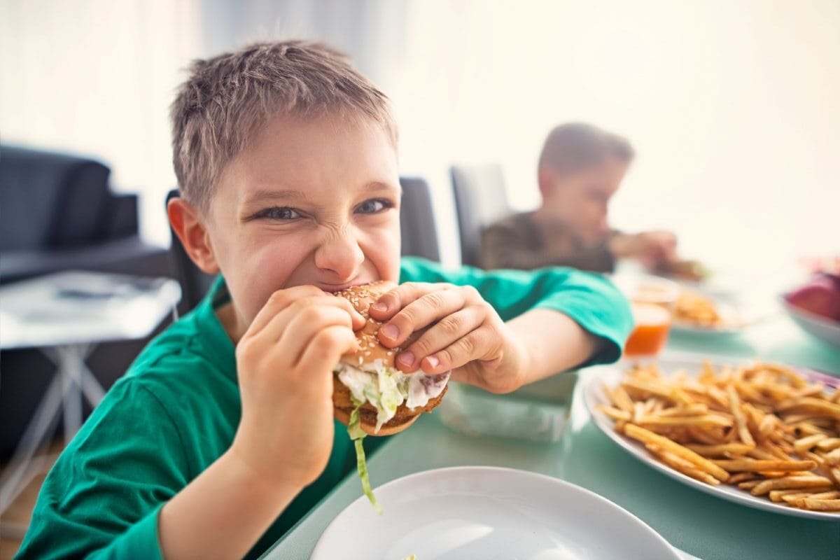 5 Tips to Healthy Fast Food Options for Moms on the Go: A Guide Eat Fast Food Meals the Healthiest Way 3 Daily Mom, Magazine for Families 5 Tips To Healthy Fast Food Options For Moms On The Go: A Guide Eat Fast Food Meals The Healthiest Way 2 Daily Mom, Magazine For Families