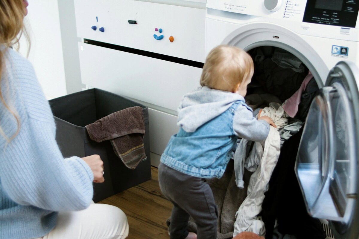 Make Your Own Non-Toxic DIY Clothing Detergent Natural Homemade Laundry Detergent Recipe Today 4 Daily Mom, Magazine for Families Make Your Own Non-Toxic Diy Clothing Detergent Natural Homemade Laundry Detergent Recipe Today 1 Daily Mom, Magazine For Families