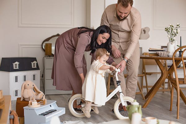 Parenting Nowadays: How Modern Parenting Styles Are Redefining The Role Of Every Parent Vs. Traditional Patterns 3 Daily Mom, Magazine For Families