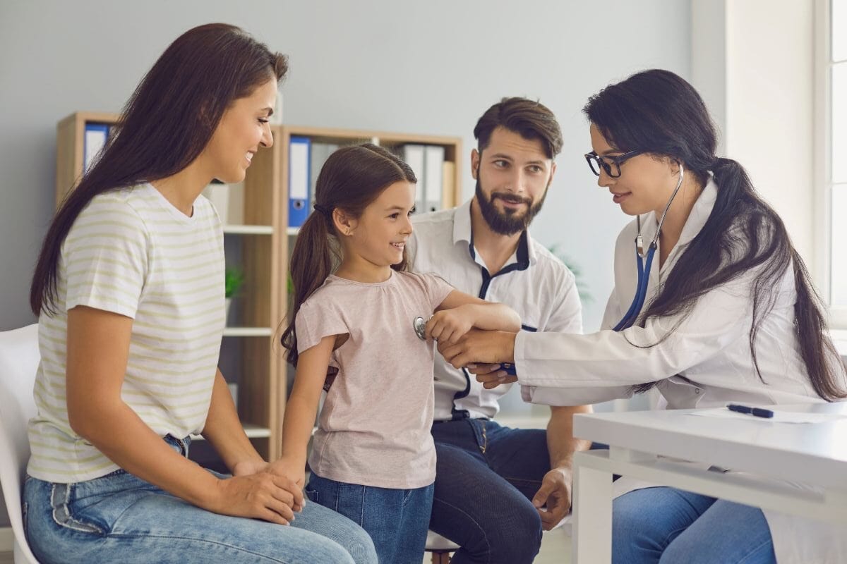 4 Tips For Holistic Moms Embracing Alternative Medicine, Holistic Parenting, &Amp; Holistic Wellness For Their Health &Amp; Family 3 Daily Mom, Magazine For Families