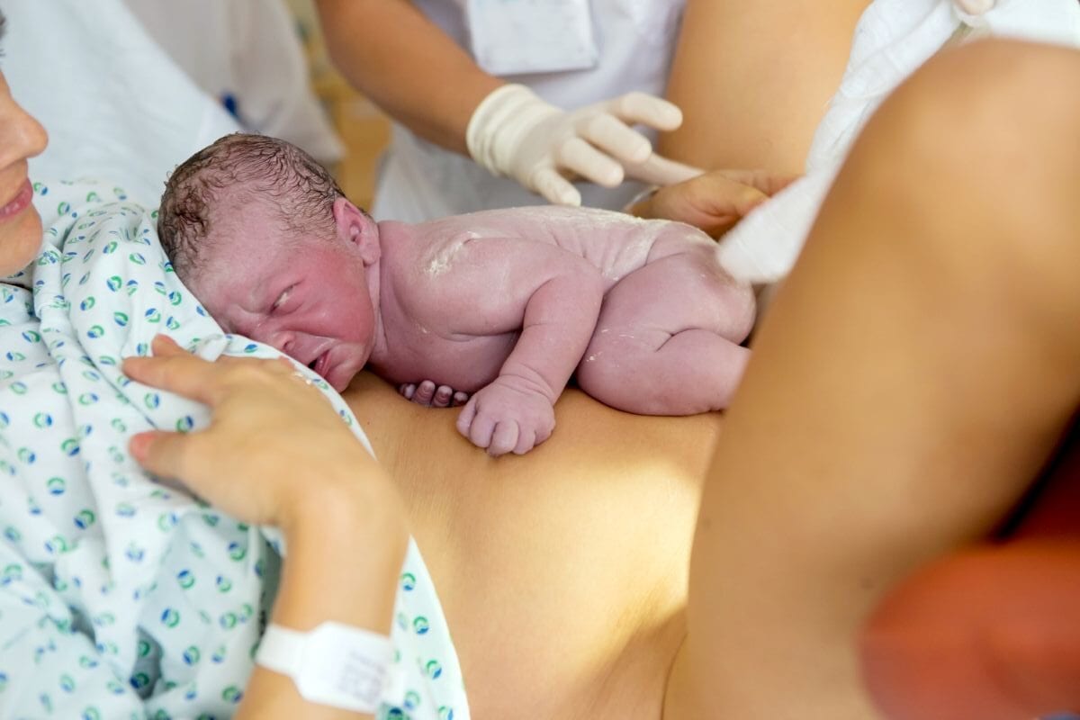 Why I Chose To Birth At Home: 5 Pros &Amp; Cons Of A Planned Home Birth Labor And Delivery Vs Hospital Birth 3 Daily Mom, Magazine For Families
