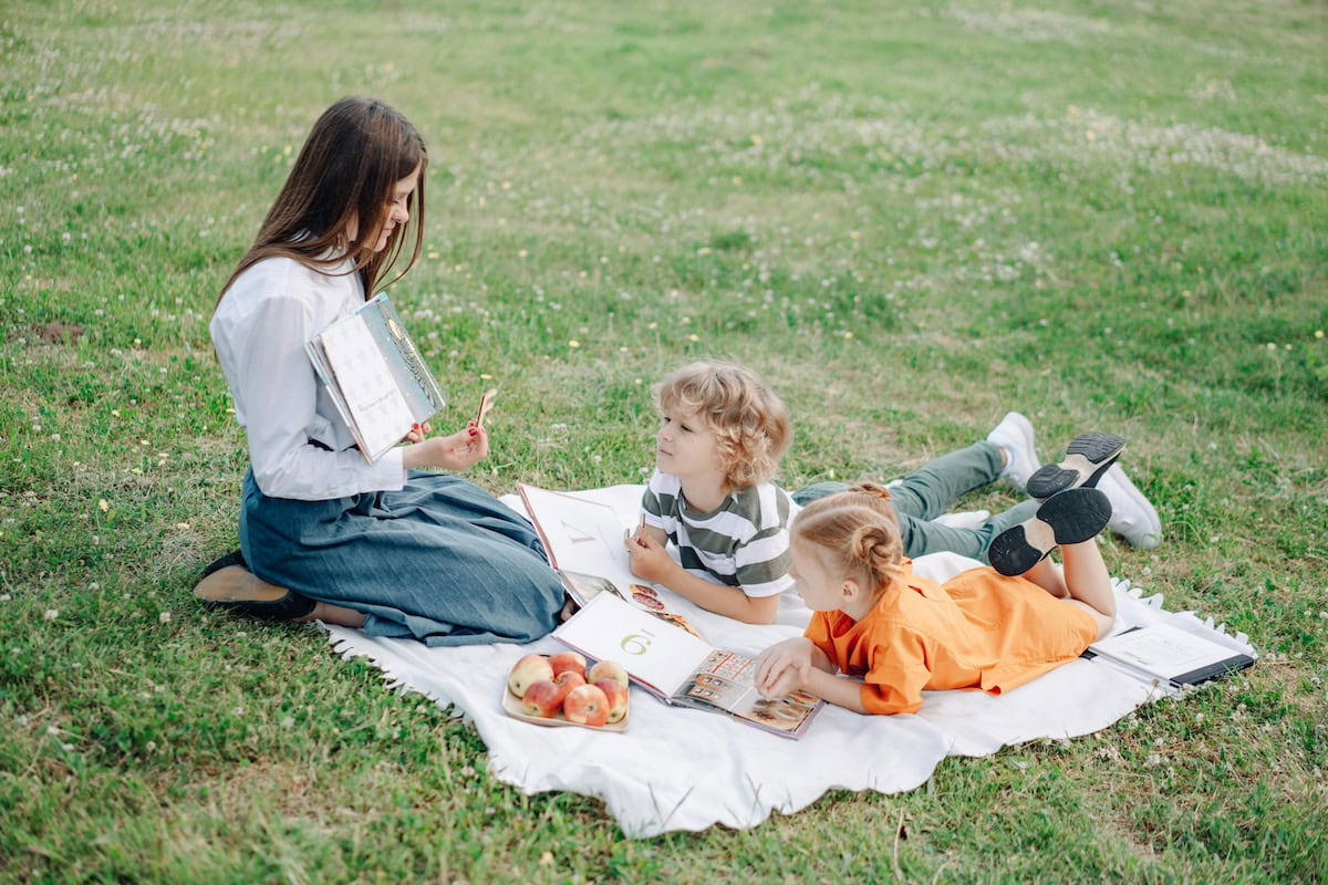 Making An Extroverts And Introverts Relationship Work: Tips To Survive 23 Daily Mom, Magazine For Families