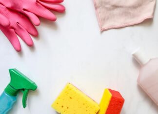Creating a Simple and Realistic Cleaning Schedule for Home: A Daily, Weekly, and Monthly Routine with Free Printable Checklist for Moms