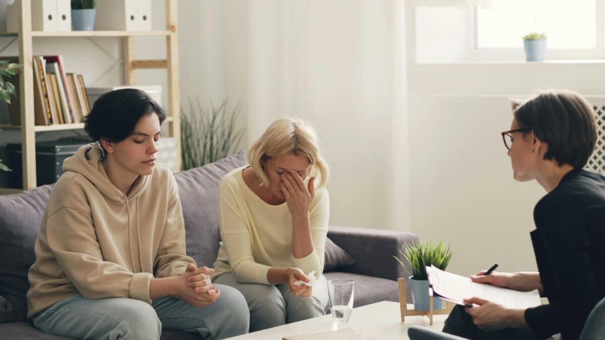 How to Talk to Your Child About Warning Signs of Suicide 3 Daily Mom, Magazine for Families Daily-Mom-Parent-Portal-Suicidal Signs