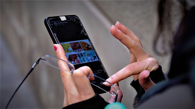 Sharenting Syndrome: How Parents Navigate Sharing Kids Online In The Digital Age 5 Daily Mom, Magazine For Families
