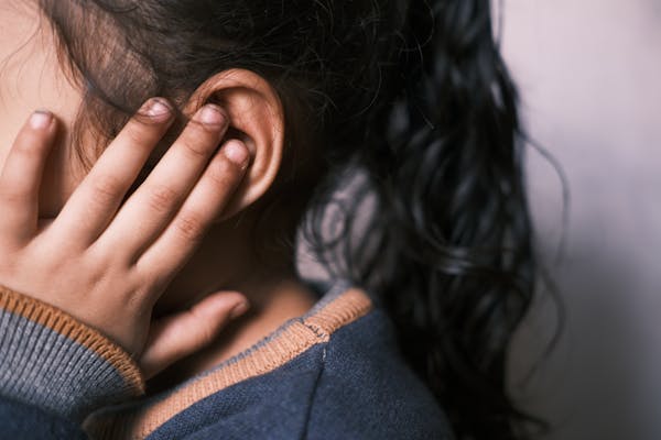 The Dangers Of Earbuds: Are Wireless Earbuds And Airpods Putting Kids At Risk Of Hearing Loss And Other Health Risks? 2 Daily Mom, Magazine For Families