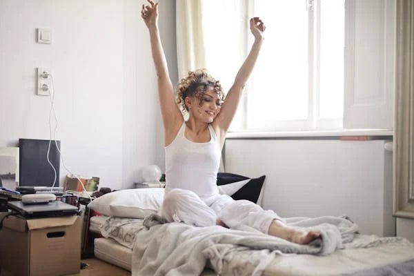 A Busy Mom's Good Morning Routine: How Working Moms Start Their Day Without a 5 AM Wake-Up 1 Daily Mom, Magazine for Families Mom Good Morning