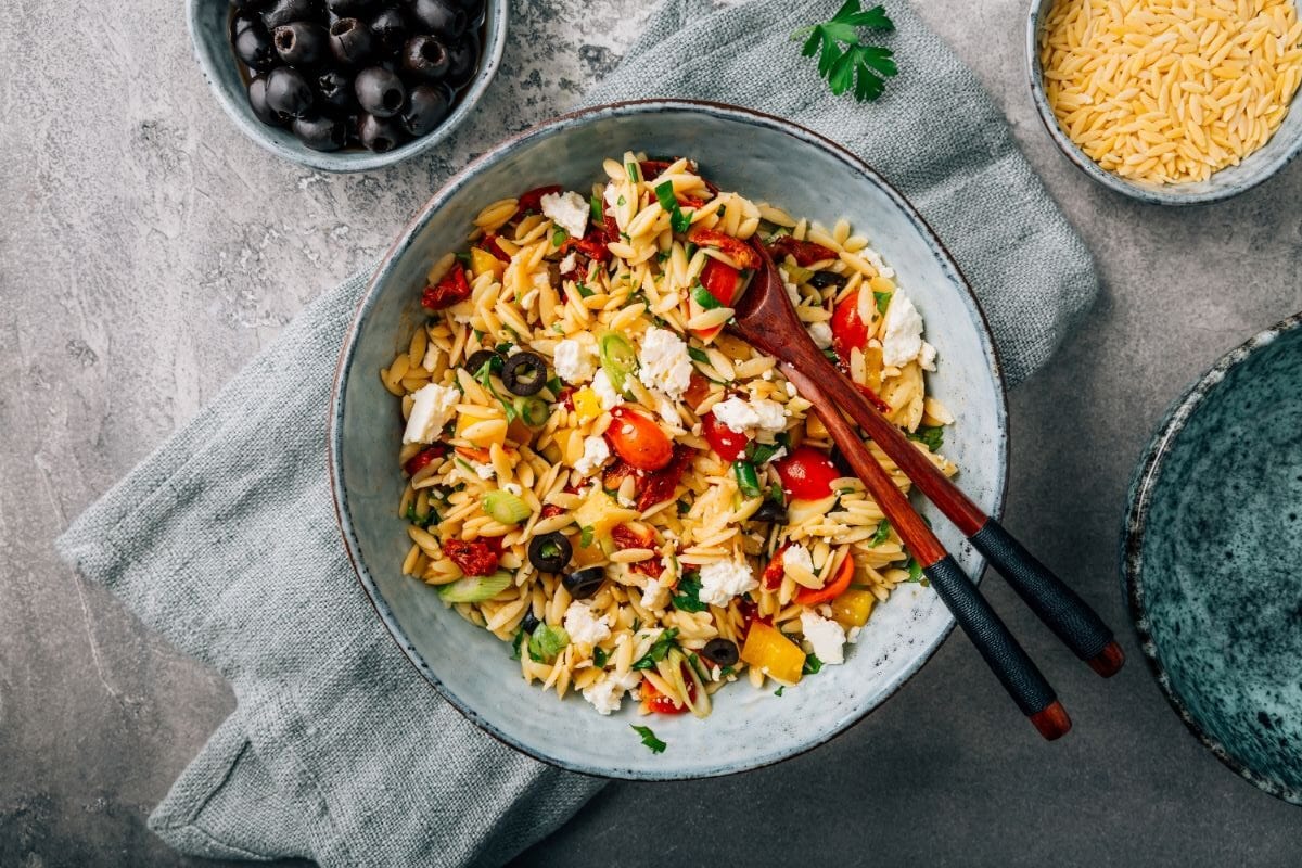 50+ Best Summer Salad Recipes For Refreshing Meals All Season Long 2 Daily Mom, Magazine For Families