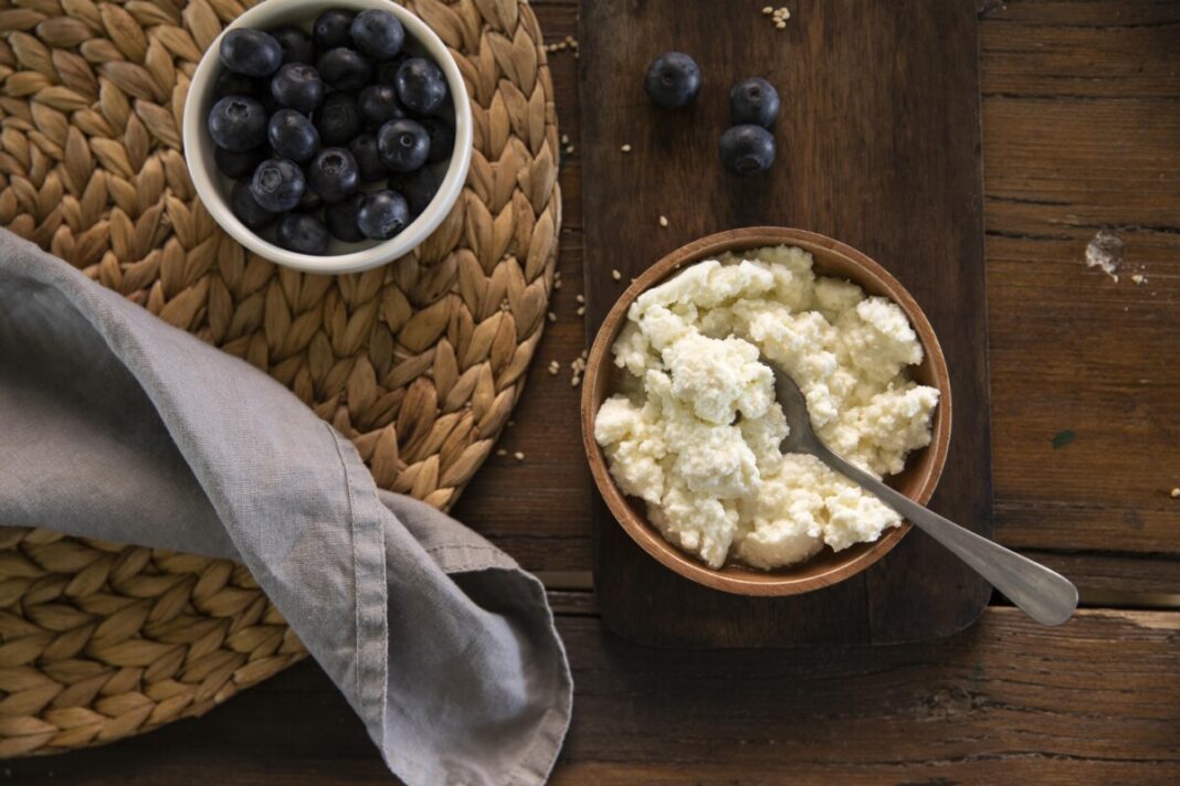 view-bowl-with-tasty-cheese
