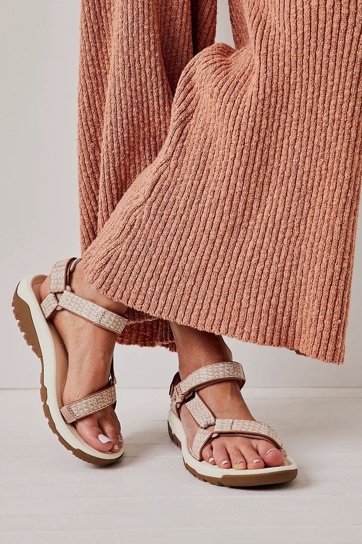 Lightweight Layers For The Whole Family: The Best Clothing For A Stylish Summer {2025} 77 Daily Mom, Magazine For Families
