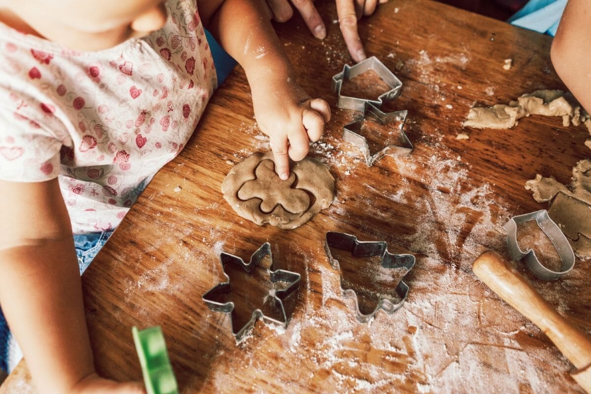 Making Xmas Cookies: 5 Easy Christmas Cookie Recipes For Holiday Cookie Decorating &Amp; Toddler-Proof Hacks 1 Daily Mom, Magazine For Families