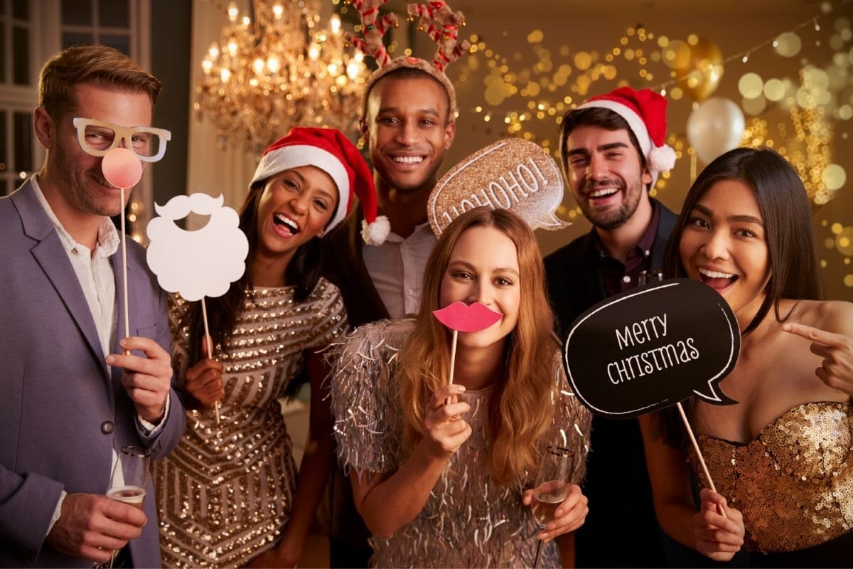 Entertaining for the Holidays: 7 Essential Party Tips for Easy Holiday Entertaining and Stress-Free Festive Family Gatherings 2 Daily Mom, Magazine for Families Entertaining For The Holidays: 7 Essential Party Tips For Easy Holiday Entertaining And Stress-Free Festive Family Gatherings 2 Daily Mom, Magazine For Families
