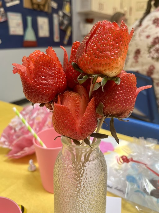 Sweet Strawberry Centerpiece Ideas: Diy Berry Table Decor For Summer Parties, Showers &Amp; Everyday Themes 4 Daily Mom, Magazine For Families