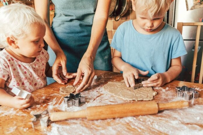 making xmas cookies