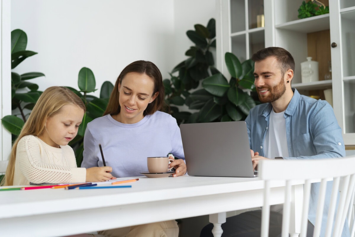 Conflicts in Parenting Style: Addressing Challenges in Parenting and Family Dynamic Issues 2 Daily Mom, Magazine for Families Conflicts In Parenting Style: Addressing Challenges In Parenting And Family Dynamic Issues 2 Daily Mom, Magazine For Families